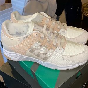 Adidas equipment running support